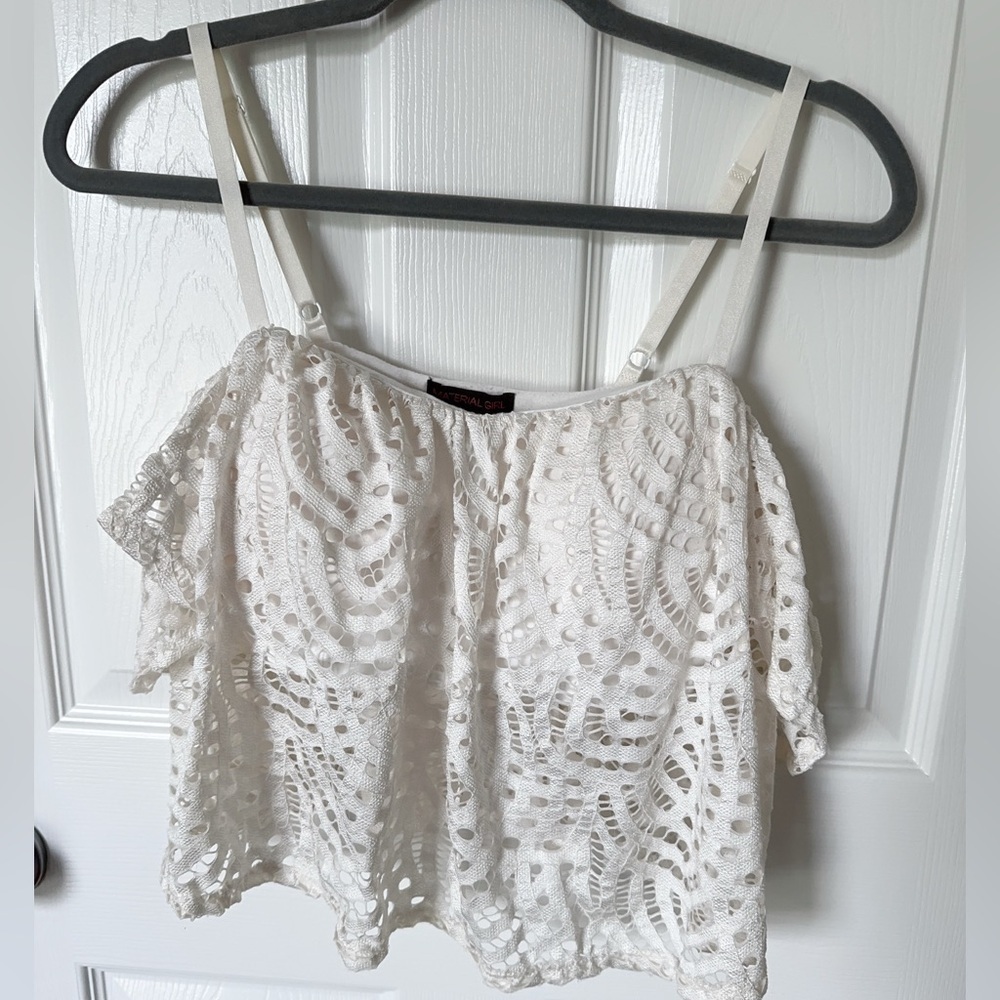 Material Girl White Sleeveless Cropped Ruffled Blouse